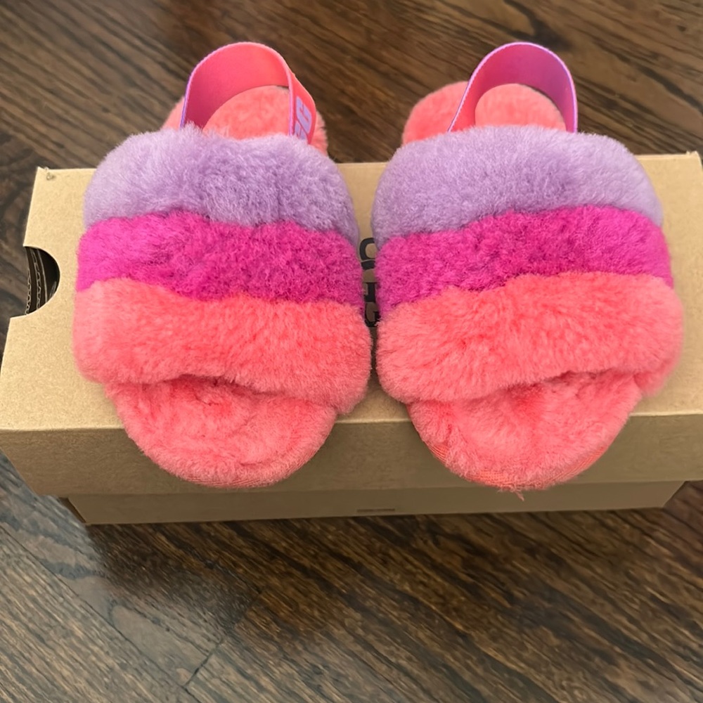 Ugg Toddler Fluff Yeah Slide size 8